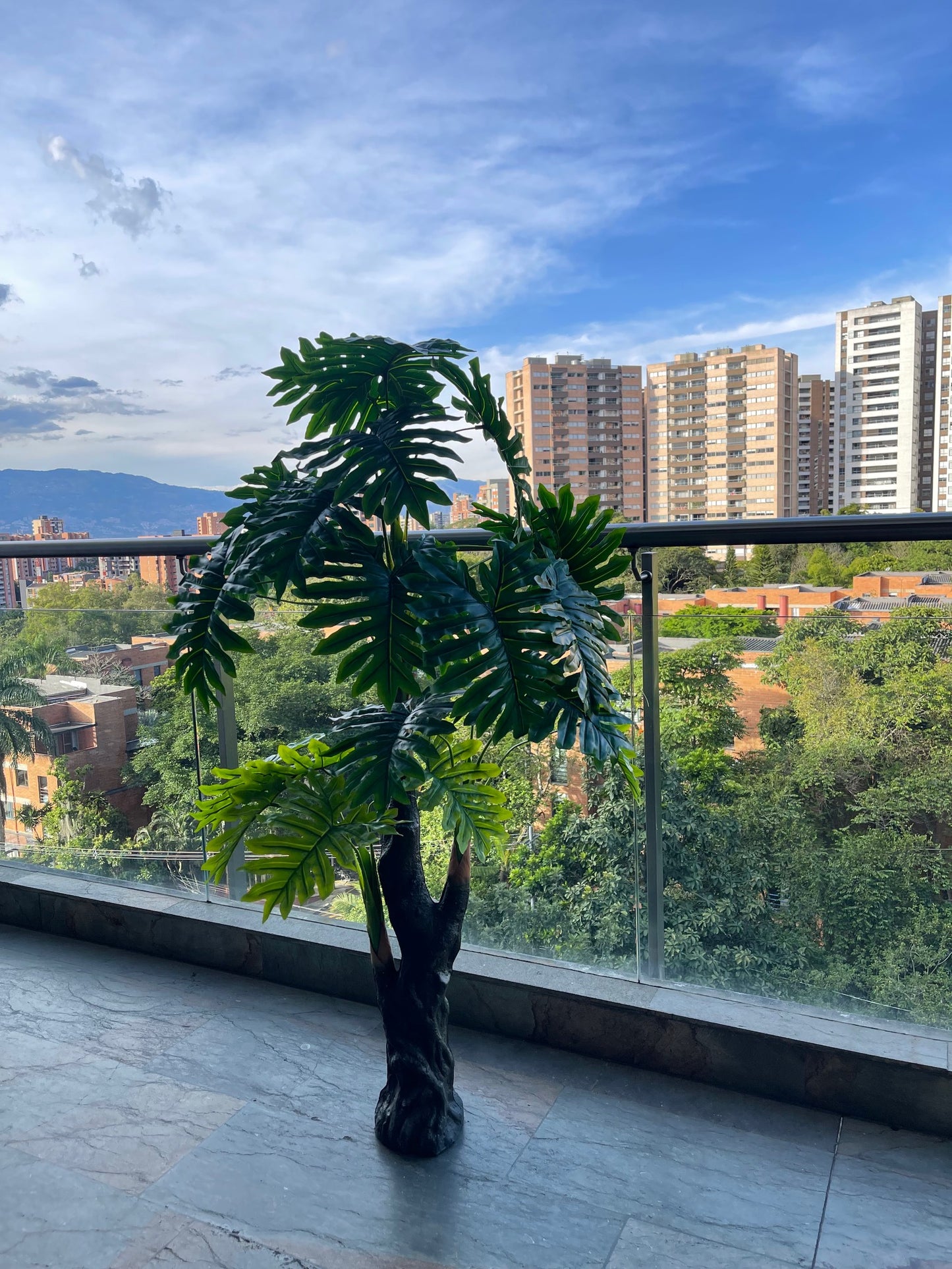 Planta Decorativa Artificial Hoja Rota