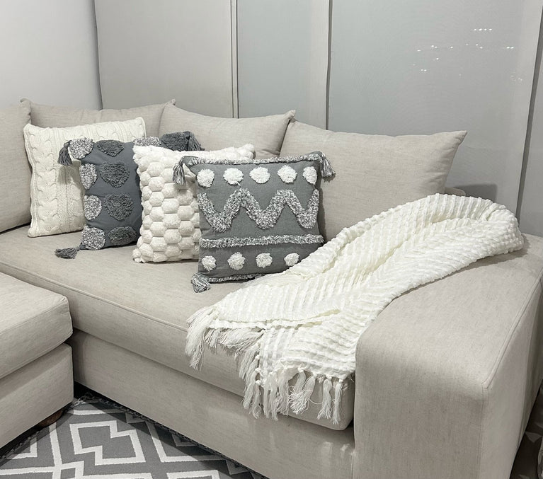 Cojin Decorativo Boho Gris Pepas