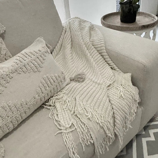 Manta Decorativa Fraza Tejida Beige Lazos