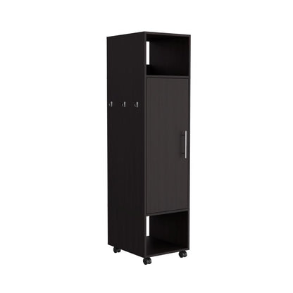 Closet Custer Wengue