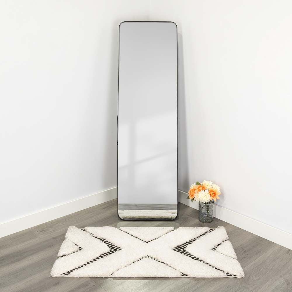 Espejo de Pie Letty con marco metálico