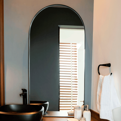 Espejo Rectangular Goliat con Marco En Estructura Metálica