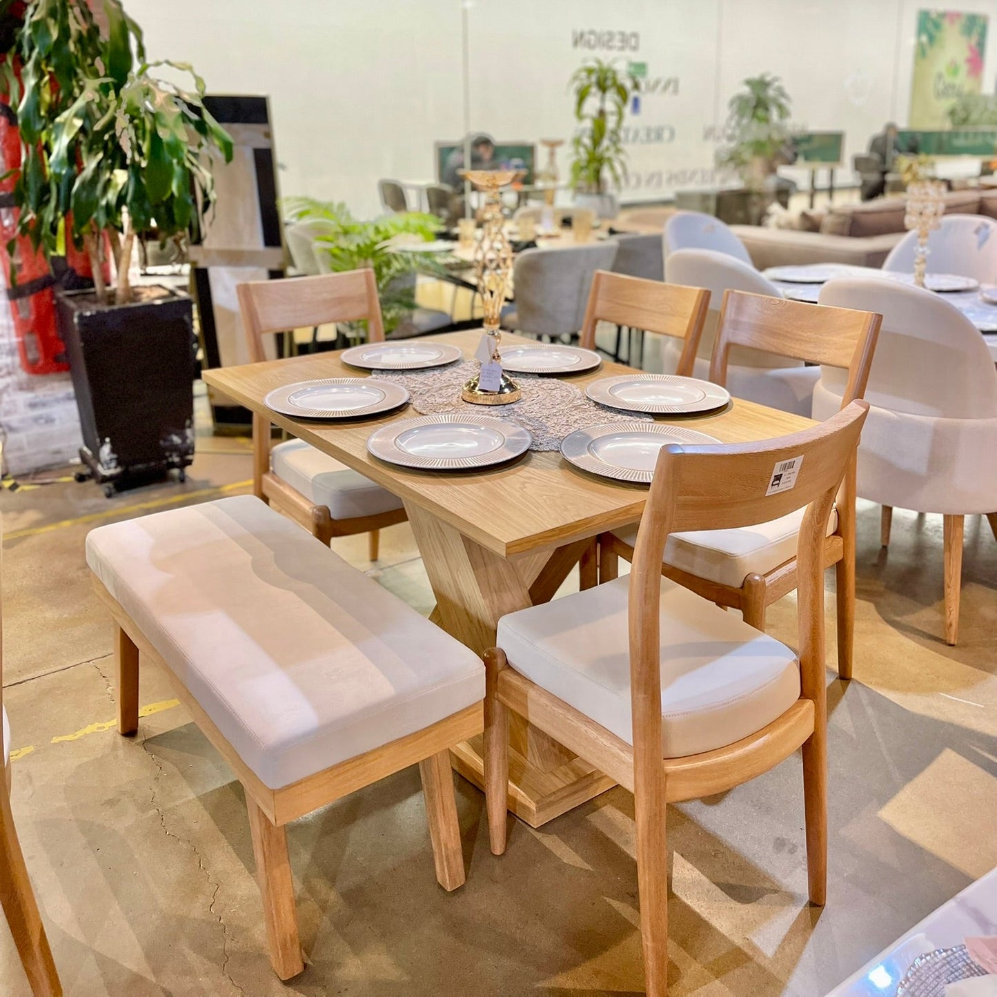 Juego de Comedor Bruma en Roble Natural de Diseño Moderno y Artesanal