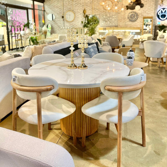 Juego de Comedor Aura en Roble Natural de Diseño Moderno y Artesanal