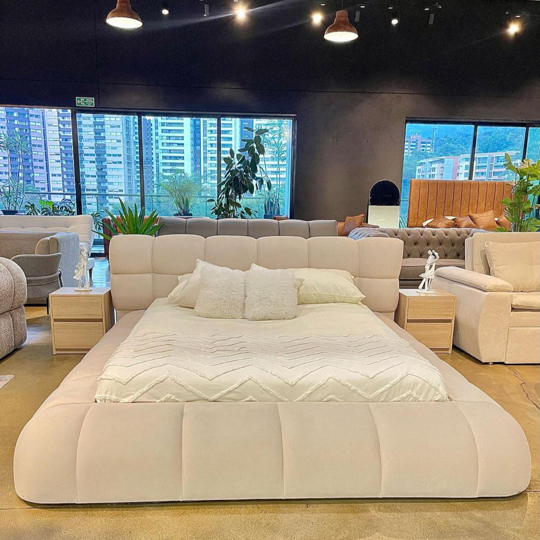Cama Tapizada Siena Comfort Queen