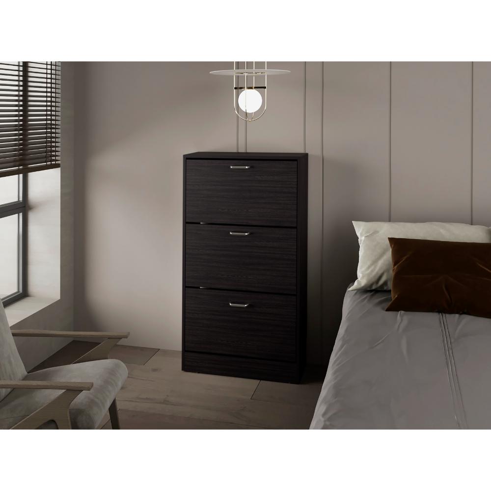 Zapatero Inola Wengue