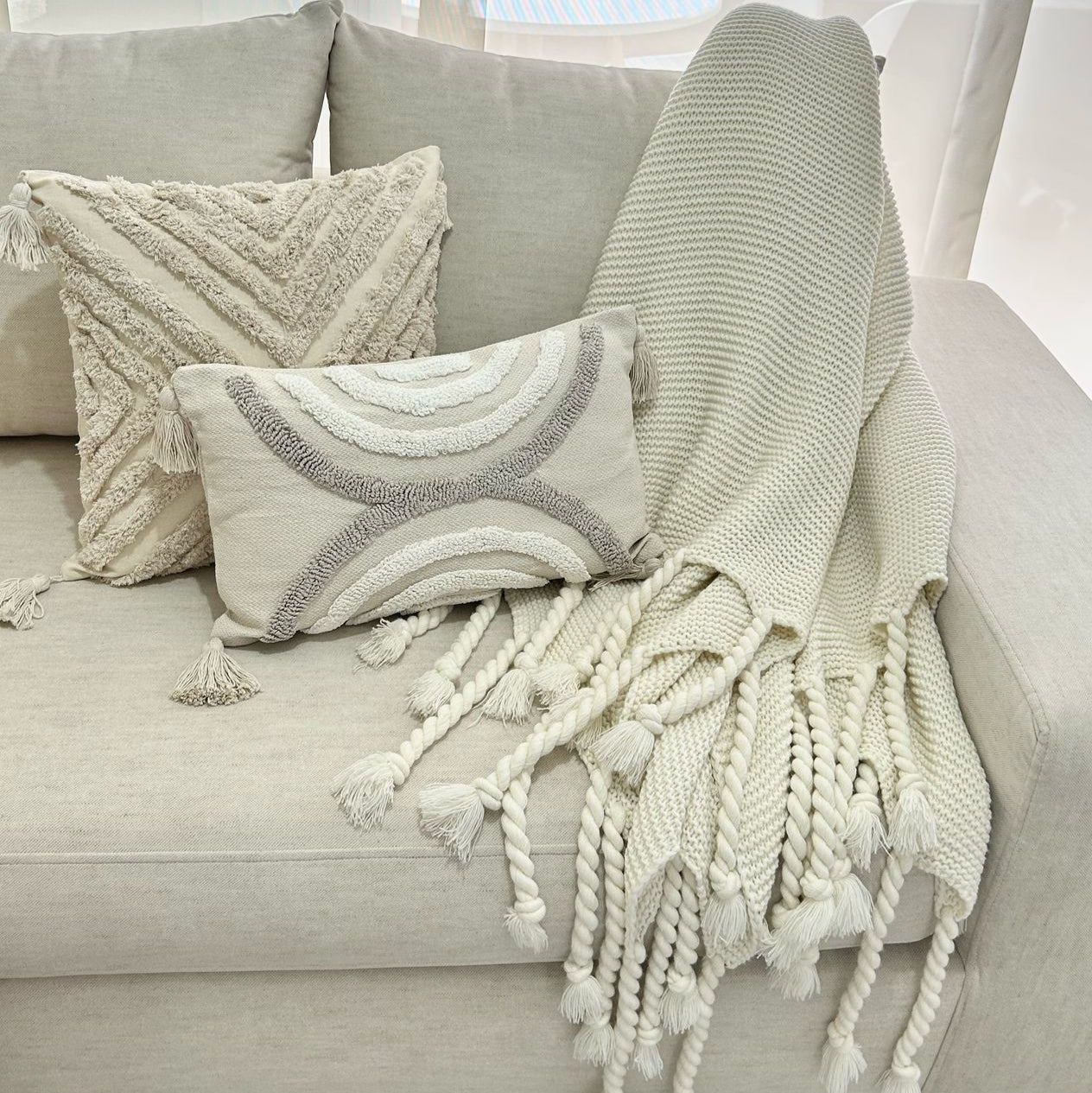 Manta Decorativa Fraza Tejida Beige