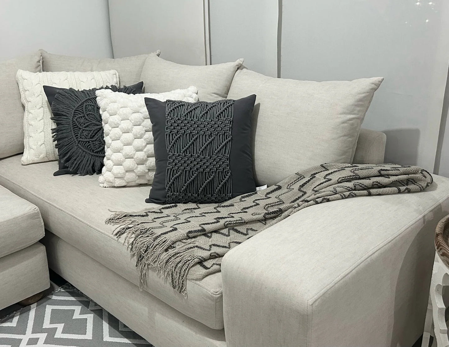 Manta Decorativa Fraza Beige Lasos